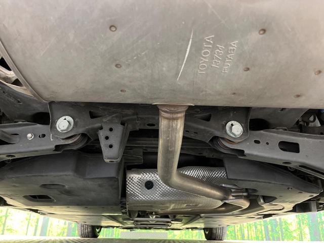 プリウス Ｓセーフティプラス　純正９型ナビ　バックカメラ　衝突被害軽減　レーダークルーズ　ヘッドアップディスプレイ　パーキングアシスト　禁煙車　ドラレコ　コーナーセンサー　スマートキー　ＥＴＣ　ＬＥＤヘッド　純正１５インチＡＷ（19枚目）