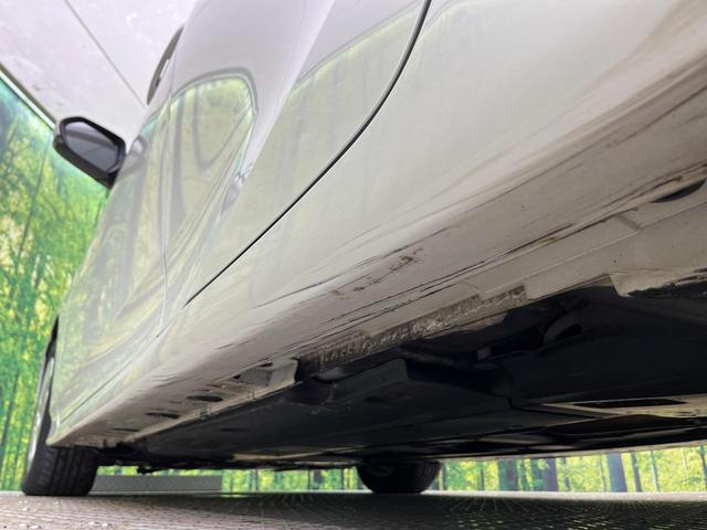 プリウス Ｓセーフティプラス　純正９型ナビ　バックカメラ　衝突被害軽減　レーダークルーズ　ヘッドアップディスプレイ　パーキングアシスト　禁煙車　ドラレコ　コーナーセンサー　スマートキー　ＥＴＣ　ＬＥＤヘッド　純正１５インチＡＷ（26枚目）