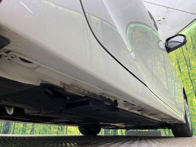 プリウス Ｓセーフティプラス　純正９型ナビ　バックカメラ　衝突被害軽減　レーダークルーズ　ヘッドアップディスプレイ　パーキングアシスト　禁煙車　ドラレコ　コーナーセンサー　スマートキー　ＥＴＣ　ＬＥＤヘッド　純正１５インチＡＷ（27枚目）