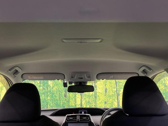 プリウス Ｓセーフティプラス　純正９型ナビ　バックカメラ　衝突被害軽減　レーダークルーズ　ヘッドアップディスプレイ　パーキングアシスト　禁煙車　ドラレコ　コーナーセンサー　スマートキー　ＥＴＣ　ＬＥＤヘッド　純正１５インチＡＷ（32枚目）