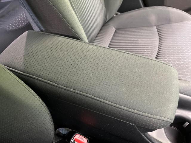 プリウス Ｓセーフティプラス　純正９型ナビ　バックカメラ　衝突被害軽減　レーダークルーズ　ヘッドアップディスプレイ　パーキングアシスト　禁煙車　ドラレコ　コーナーセンサー　スマートキー　ＥＴＣ　ＬＥＤヘッド　純正１５インチＡＷ（61枚目）