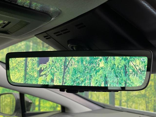 プリウス Ｚ　４ＷＤ　寒冷地仕様　純正１２．３型ディスプレイ　赤黒合皮シート　全周囲カメラ　トヨタチームメイト　１５００Ｗ電源　デジタルインナーミラー　禁煙車　電動リアゲート　シートエアコン　前後ドラレコ（8枚目）
