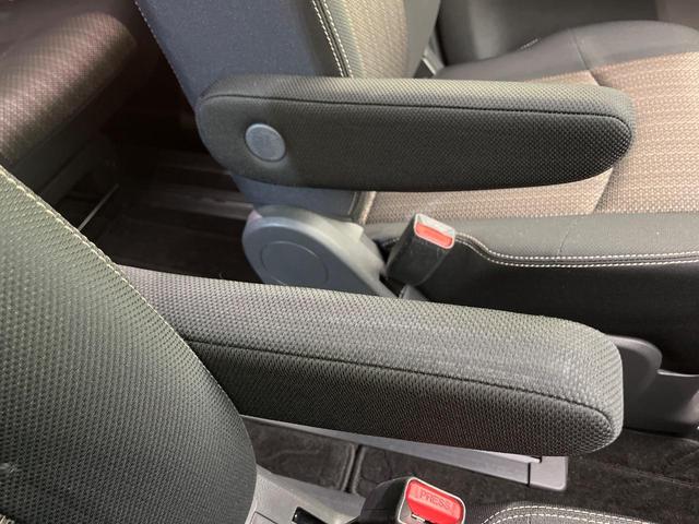 セレナ ハイウェイスター Vエアロモード+セーフティII 両側電動ドア 純正8型ナビ 全周囲カメラ 衝突被害軽減システム コーナーセンサー スマートキー LEDヘッド ビルトインETC クルコン 純正16インチアルミ 車線逸脱警報 オートライト(39枚目)