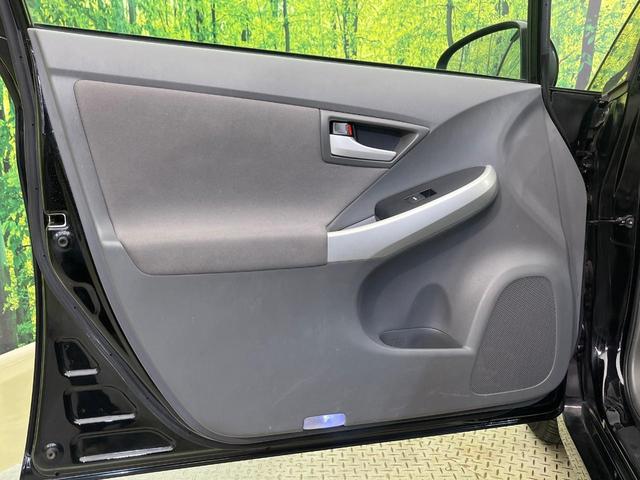 プリウス Ｓ　メーカー純正ナビ　バックカメラ　禁煙車　スマートキー　ビルトインＥＴＣ　純正１５インチアルミ　パークアシスト　オートライト　オートエアコン　ＣＤ　ＤＶＤ再生　フルセグ　横滑り防止装置（43枚目）