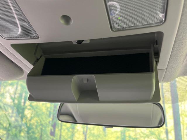 プリウス Ｓ　メーカー純正ナビ　バックカメラ　禁煙車　スマートキー　ビルトインＥＴＣ　純正１５インチアルミ　パークアシスト　オートライト　オートエアコン　ＣＤ　ＤＶＤ再生　フルセグ　横滑り防止装置（64枚目）