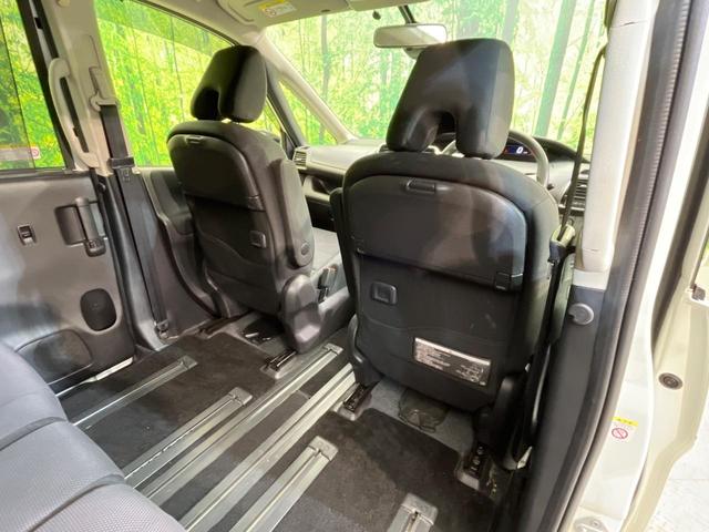 セレナ Ｘ　４ＷＤ　両側電動ドア　フリップダウンモニター　純正９型ナビ　全周囲カメラ　衝突被害軽減　禁煙車　コーナーセンサー　ＥＴＣ　クルコン　車線逸脱警報　パーキングアシスト　快適パック　Ｂｌｕｅｔｏｏｔｈ（41枚目）