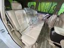 後部座席も気になるようなキズ・汚れやへたり等、大きなダメージはなく、良好な状態です。