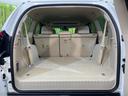 後席を格納すると、これだけの広さが!シーンに合わせたシートアレンジで、大きな荷物も積むことが出来ます♪
