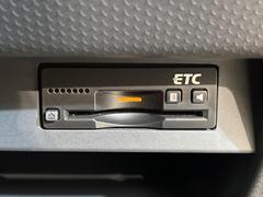 【ＥＴＣ】高速道路の料金所をストレスなく通過！話題のスポットやサービスエリアに多い「スマートIntercooler」利用時は必須のアイテムです。当店でセットアップを実施、ご納車当日からすぐにご利用いただけます！ 7