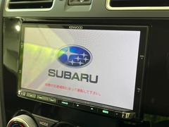 【純正８型ナビ】人気の純正ナビを装備。オーディオ機能も充実しており、Ｂｌｕｅｔｏｏｔｈ接続すればお持ちのスマホやＭＰ３プレイヤーの音楽を再生可能！毎日の運転がさらに楽しくなります！！ 5