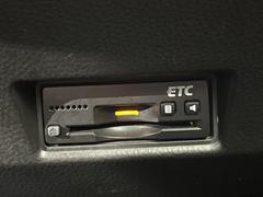 【ＥＴＣ】高速道路の料金所をストレスなく通過！話題のスポットやサービスエリアに多い「スマートIntercooler」利用時は必須のアイテムです。当店でセットアップを実施、ご納車当日からすぐにご利用いただけます！ 5