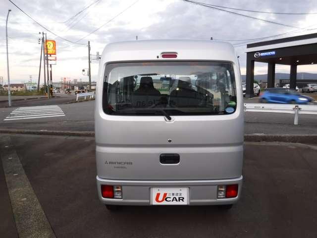 ミニキャブバン Ｍ　切替式４ＷＤ　助手席エアバック　ＡＣ　両側スライド　ＰＳ　ワンオーナー車　運転席エアバック　寒冷地仕様車　ＡＢＳ（7枚目）
