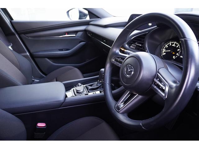 ＭＡＺＤＡ３ファストバック １５Ｓツーリング　ＡＣＣ　ヘッドアップＤ　前後ＰＤＣ（18枚目）