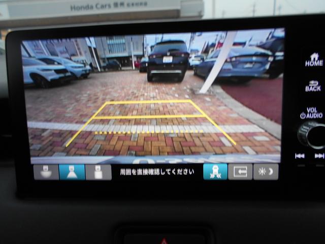 バックカメラ付きで運転が苦手な方も車庫入れが安心です！狭いところでの駐停車もお車を傷つけず安心です！