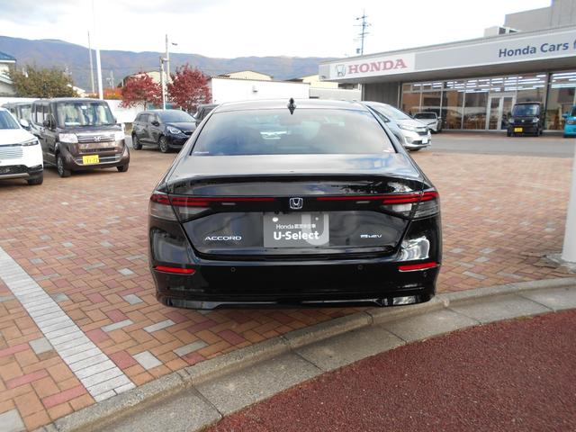 アコード ｅ：ＨＥＶホンダセンシング３６０＋　当社元試乗車　Ｇｏｏｇｌｅ搭載コネクトディスプレー　リアカメラ　ＥＴＣ　ＬＥＤヘッドライト　純正アルミホイール　シートヒーター　電動本革シート（12枚目）