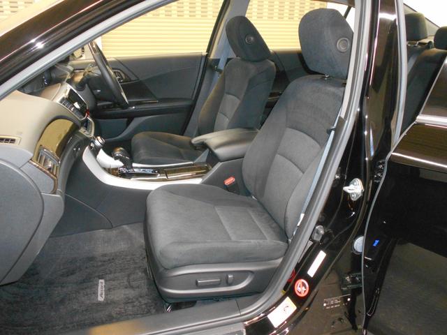 アコードハイブリッド EX ACC?LKAS?CMBS メモリナビ Bluetooth リアカメラ 電動リアサンシェイド アルミホイール LEDヘッドライト フォグライト 電動シート ETC(16枚目)