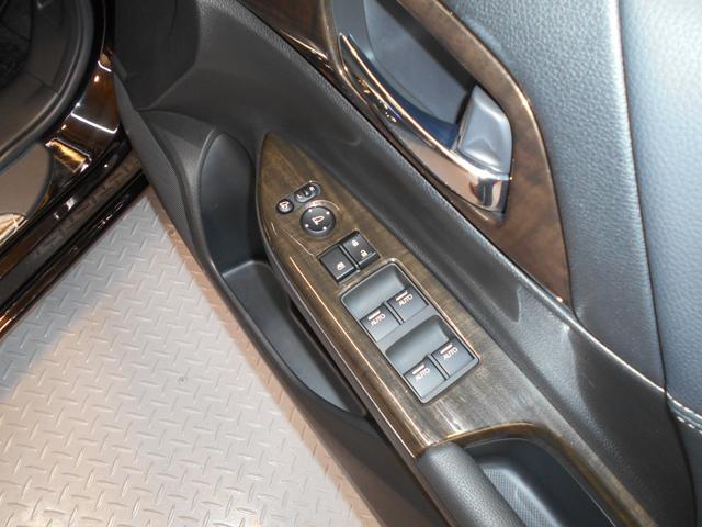 アコードハイブリッド EX ACC?LKAS?CMBS メモリナビ Bluetooth リアカメラ 電動リアサンシェイド アルミホイール LEDヘッドライト フォグライト 電動シート ETC(34枚目)