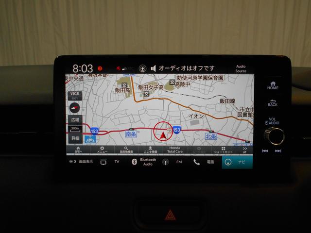 ヴェゼル ｅ：ＨＥＶＺ　当社デモカー　ホンダセンシング　ホンダコネクテット　メモリナビ　Ｂｌｕｅｔｏｏｔｈ　リアカメラ　ＬＥＤヘッドライト　ＬＥＤフォグライト　アルミホイール　運転席／助手席シートヒーター　ＥＴＣ（2枚目）