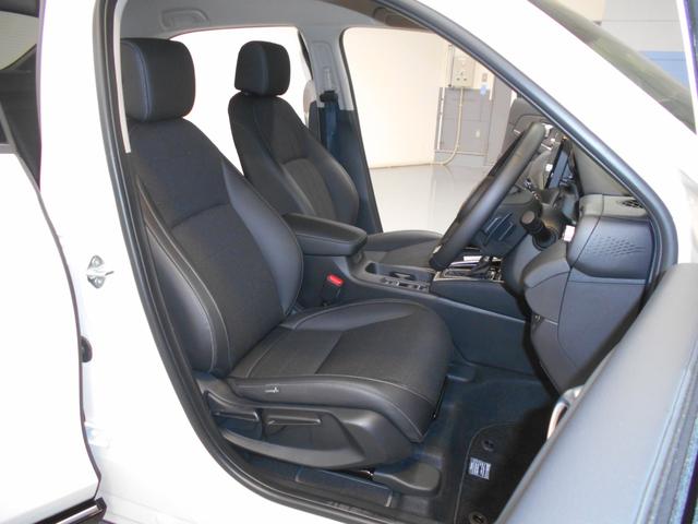 ヴェゼル ｅ：ＨＥＶＺ　当社デモカー　ホンダセンシング　ホンダコネクテット　メモリナビ　Ｂｌｕｅｔｏｏｔｈ　リアカメラ　ＬＥＤヘッドライト　ＬＥＤフォグライト　アルミホイール　運転席／助手席シートヒーター　ＥＴＣ（14枚目）