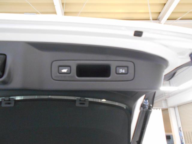 ヴェゼル ｅ：ＨＥＶＺ　当社デモカー　ホンダセンシング　ホンダコネクテット　メモリナビ　Ｂｌｕｅｔｏｏｔｈ　リアカメラ　ＬＥＤヘッドライト　ＬＥＤフォグライト　アルミホイール　運転席／助手席シートヒーター　ＥＴＣ（23枚目）