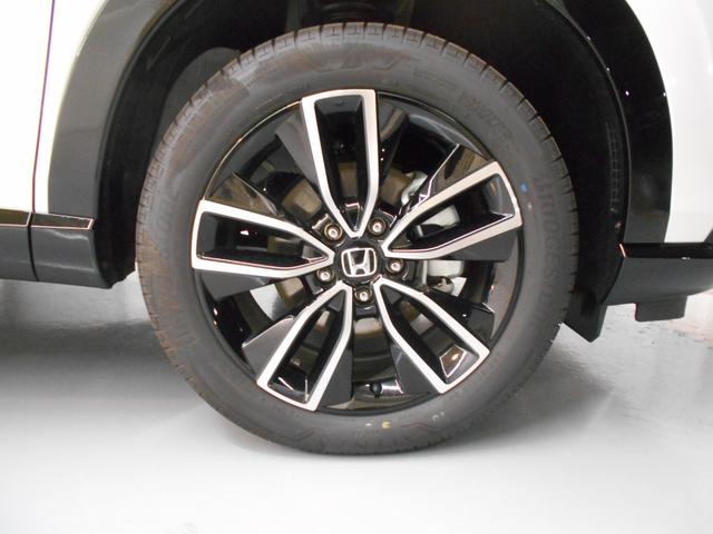 ヴェゼル ｅ：ＨＥＶＺ　当社デモカー　ホンダセンシング　ホンダコネクテット　メモリナビ　Ｂｌｕｅｔｏｏｔｈ　リアカメラ　ＬＥＤヘッドライト　ＬＥＤフォグライト　アルミホイール　運転席／助手席シートヒーター　ＥＴＣ（24枚目）