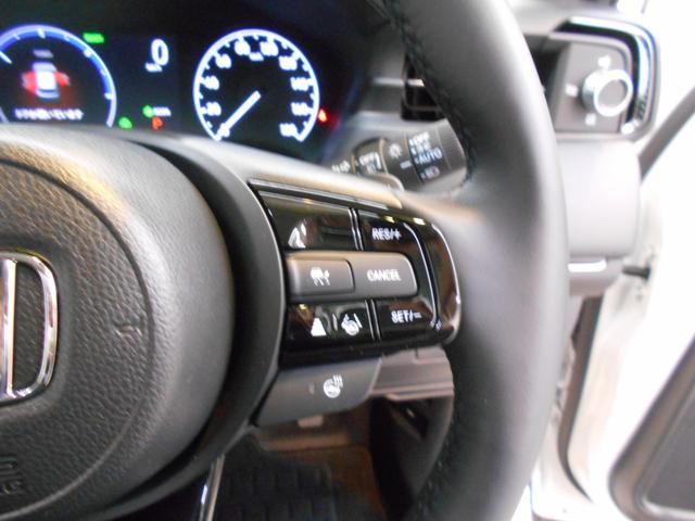 ヴェゼル ｅ：ＨＥＶＺ　当社デモカー　ホンダセンシング　ホンダコネクテット　メモリナビ　Ｂｌｕｅｔｏｏｔｈ　リアカメラ　ＬＥＤヘッドライト　ＬＥＤフォグライト　アルミホイール　運転席／助手席シートヒーター　ＥＴＣ（26枚目）
