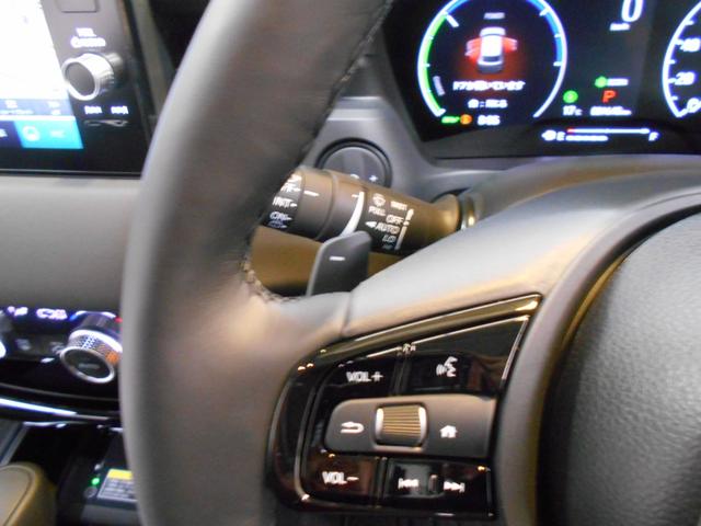ヴェゼル ｅ：ＨＥＶＺ　当社デモカー　ホンダセンシング　ホンダコネクテット　メモリナビ　Ｂｌｕｅｔｏｏｔｈ　リアカメラ　ＬＥＤヘッドライト　ＬＥＤフォグライト　アルミホイール　運転席／助手席シートヒーター　ＥＴＣ（27枚目）