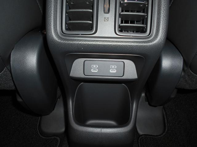 ヴェゼル ｅ：ＨＥＶＺ　当社デモカー　ホンダセンシング　ホンダコネクテット　メモリナビ　Ｂｌｕｅｔｏｏｔｈ　リアカメラ　ＬＥＤヘッドライト　ＬＥＤフォグライト　アルミホイール　運転席／助手席シートヒーター　ＥＴＣ（44枚目）