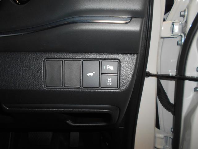 ヴェゼル ｅ：ＨＥＶＺ　当社デモカー　ホンダセンシング　ホンダコネクテット　メモリナビ　Ｂｌｕｅｔｏｏｔｈ　リアカメラ　ＬＥＤヘッドライト　ＬＥＤフォグライト　アルミホイール　運転席／助手席シートヒーター　ＥＴＣ（53枚目）