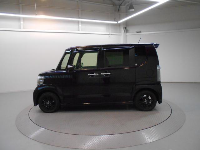 Ｎ－ＢＯＸカスタム ＧＳＳブラックスタイルパッケージ　あんしんパッケージ　メモリナビ　Ｂｌｕｅｔｏｏｔｈ　リアカメラ　両側電動スライドドア　ディスチャージヘッドライト　ＬＥＤフォグライト　アルミホイール　シートバックテーブル　ＥＴＣ（7枚目）