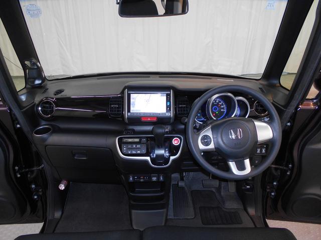 Ｎ－ＢＯＸカスタム ＧＳＳブラックスタイルパッケージ　あんしんパッケージ　メモリナビ　Ｂｌｕｅｔｏｏｔｈ　リアカメラ　両側電動スライドドア　ディスチャージヘッドライト　ＬＥＤフォグライト　アルミホイール　シートバックテーブル　ＥＴＣ（12枚目）