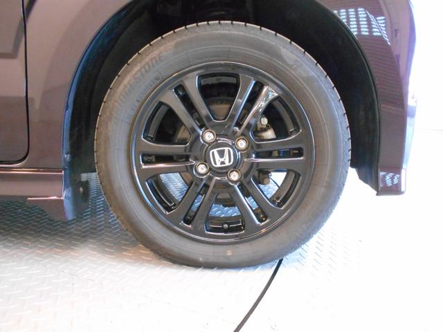 Ｎ－ＢＯＸカスタム ＧＳＳブラックスタイルパッケージ　あんしんパッケージ　メモリナビ　Ｂｌｕｅｔｏｏｔｈ　リアカメラ　両側電動スライドドア　ディスチャージヘッドライト　ＬＥＤフォグライト　アルミホイール　シートバックテーブル　ＥＴＣ（27枚目）