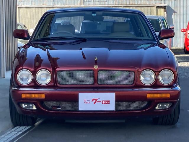 ＸＪ６－３．２　正規輸入車　右ハンドル　レザーシート　シートヒーター　走行距離６７１０８キロ　修復歴無し　保証付き　オートマ　１８インチアルミホイール　キーレスエントリー　車検整備付き(2枚目)