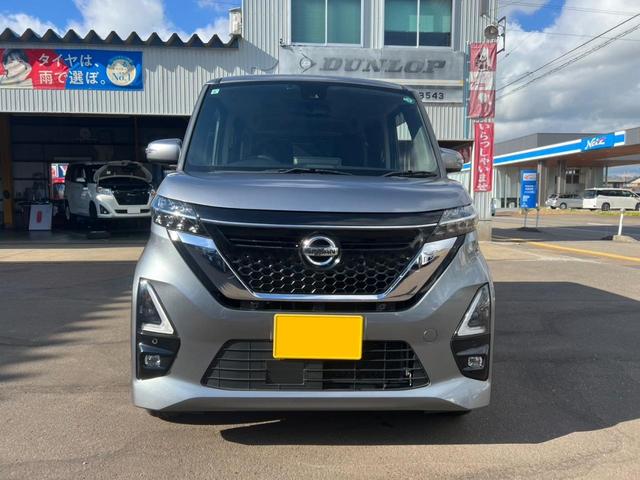 ルークス 　禁煙車　純正９インチナビ　４ＷＤ　衝突軽減ブレーキ　前後コーナーセンサー　前席シートヒーター　全周囲モニター　片側電動ドア　ハンズフリースライドドア　サーキュレーター　ＥＴＣ　純正アルミホイール（42枚目）