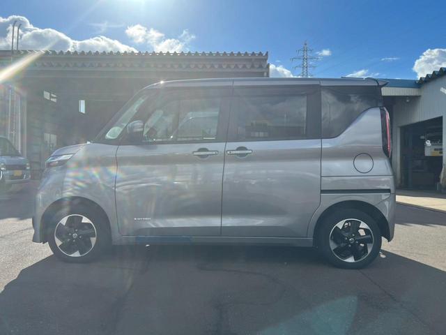 ルークス 　禁煙車　純正９インチナビ　４ＷＤ　衝突軽減ブレーキ　前後コーナーセンサー　前席シートヒーター　全周囲モニター　片側電動ドア　ハンズフリースライドドア　サーキュレーター　ＥＴＣ　純正アルミホイール（44枚目）