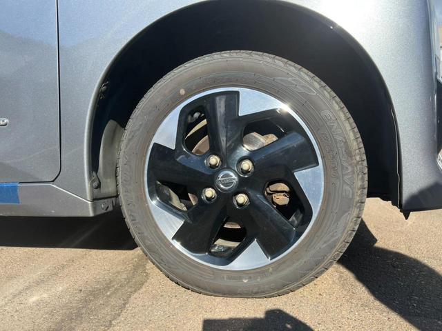 ルークス 　禁煙車　純正９インチナビ　４ＷＤ　衝突軽減ブレーキ　前後コーナーセンサー　前席シートヒーター　全周囲モニター　片側電動ドア　ハンズフリースライドドア　サーキュレーター　ＥＴＣ　純正アルミホイール（52枚目）