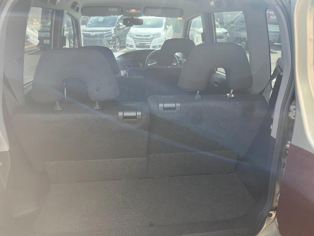 荷室部分も汚れなくキレイです！