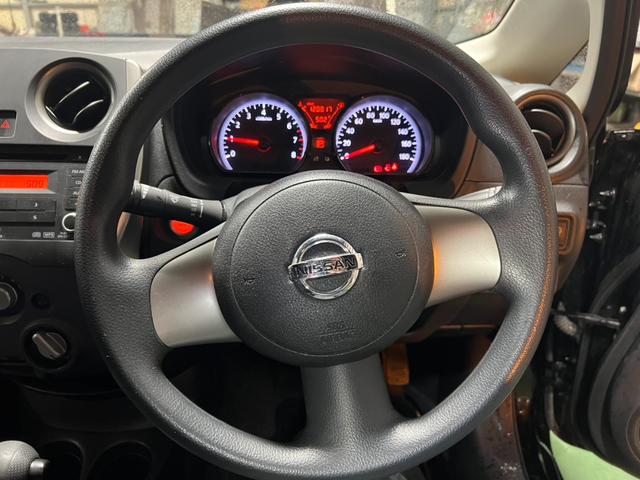 ノート 　プッシュスタート　スマートキー　電動格納ミラー　エアコン　純正オーディオ　冬タイヤアルミホイールセット車載　パワーステアリング　パワーウィンドウ（4枚目）