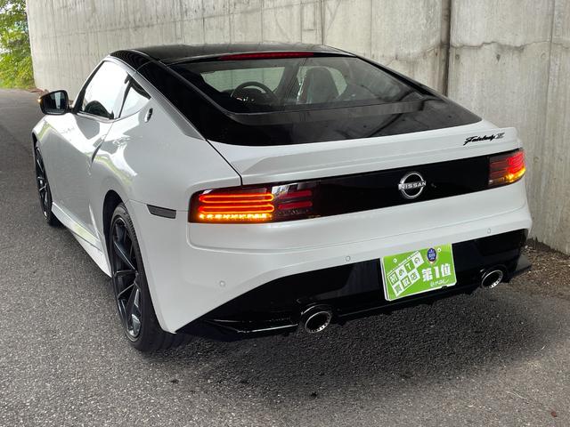 フェアレディＺ バージョンＳＴ　６速マニュアル　ＢＯＳＥプレミアムサウンド　９インチコネクトナビ　フルセグＴＶ　Ｂカメラ　純正ドライブレコーダー　ＥＴＣ　ハーフレザーパワーシート　シートヒーター　ＬＥＤヘッドライト　１９インチアルミ（15枚目）