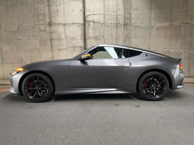 フェアレディZ バージョンST 6速マニュアル NISMOマフラー BOSEプレミアムサウンド 9インナビ フルセグTV バックカメラ ドラレコ ETC ハーフレザーパワーシート シートヒーター LEDヘッドライト 19インチ(14枚目)