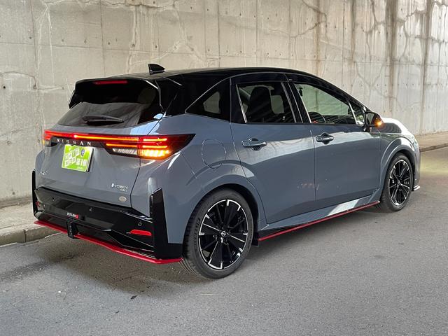 オーラ ニスモ チューンドe-パワー4WD レカロシート NISMOスポーツリセッティング プロパイロット アラウンドビューモニター ワンオーナー 4WD 禁煙車 ドラレコ純正ナビ フルセグTV 純正17インチAW  シートヒーター LED(8枚目)