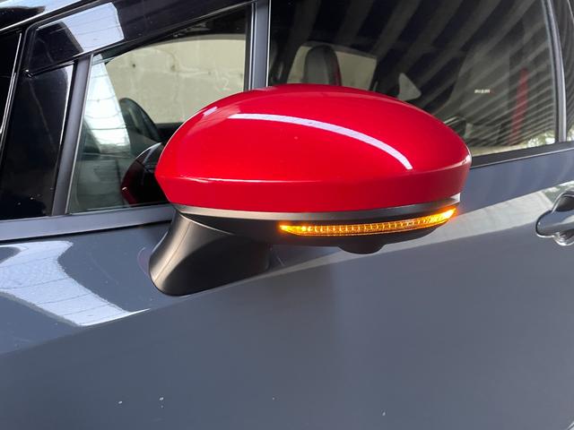 オーラ ニスモ チューンドe-パワー4WD レカロシート NISMOスポーツリセッティング プロパイロット アラウンドビューモニター ワンオーナー 4WD 禁煙車 ドラレコ純正ナビ フルセグTV 純正17インチAW  シートヒーター LED(12枚目)