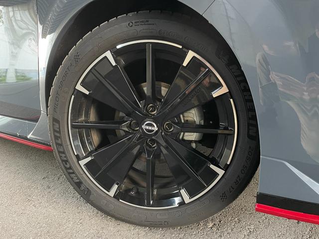 オーラ ニスモ チューンドe-パワー4WD レカロシート NISMOスポーツリセッティング プロパイロット アラウンドビューモニター ワンオーナー 4WD 禁煙車 ドラレコ純正ナビ フルセグTV 純正17インチAW  シートヒーター LED(22枚目)