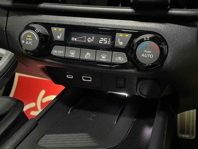 オーラ ニスモ チューンドe-パワー4WD レカロシート NISMOスポーツリセッティング プロパイロット アラウンドビューモニター ワンオーナー 4WD 禁煙車 ドラレコ純正ナビ フルセグTV 純正17インチAW  シートヒーター LED(33枚目)