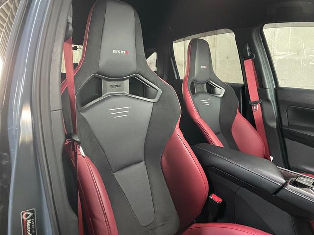 オーラ ニスモ チューンドe-パワー4WD レカロシート NISMOスポーツリセッティング プロパイロット アラウンドビューモニター ワンオーナー 4WD 禁煙車 ドラレコ純正ナビ フルセグTV 純正17インチAW  シートヒーター LED(42枚目)