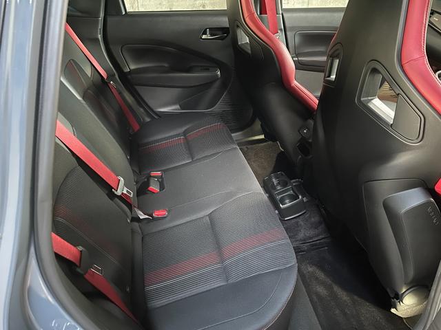 オーラ ニスモ チューンドe-パワー4WD レカロシート NISMOスポーツリセッティング プロパイロット アラウンドビューモニター ワンオーナー 4WD 禁煙車 ドラレコ純正ナビ フルセグTV 純正17インチAW  シートヒーター LED(44枚目)