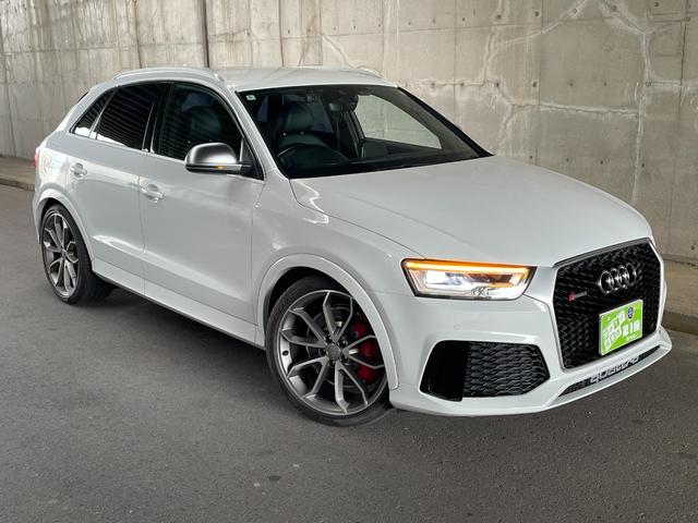 RS Q3 ベースグレード 20インチアルミ レッドキャリパー ダウンサス ローダウン HIDヘッドライト ブラックレザーパワーシート シートヒーター メーカナビフルセグTV バックカメラ ETC(3枚目)