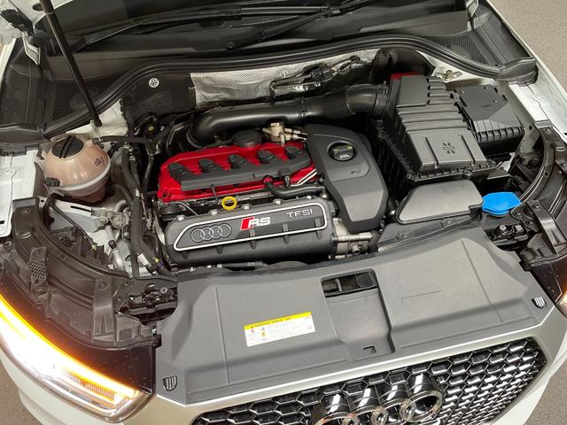 RS Q3 ベースグレード 20インチアルミ レッドキャリパー ダウンサス ローダウン HIDヘッドライト ブラックレザーパワーシート シートヒーター メーカナビフルセグTV バックカメラ ETC(52枚目)