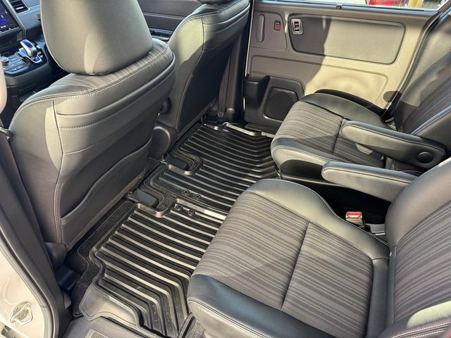 フリードハイブリッド ハイブリッド・EX ワンオーナー 両側パワスラ 純正15インチAW 純正ナビ フルセグTV バックカメラ 前後ドラレコ ETC スマートキープッシュスタート LEDヘッドライト ハーフレザーシート 禁煙車 ユーザー買取車(45枚目)