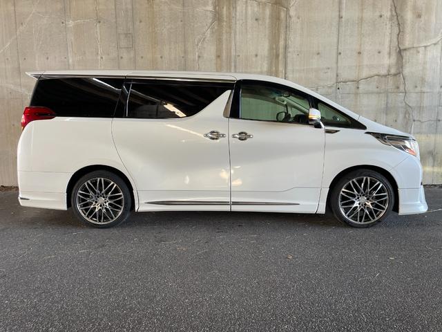 アルファード ２．５Ｇ　モデリスタエアロ　２０インチアルミホイール　純正ＳＤナビ・フルセグＴＶ　フリップダウンモニター　ハーフレザーパワーシート　プリクラッシュセーフティ　ドライブレコーダー　ＬＥＤヘッドライト　禁煙車（17枚目）